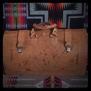 Vintage Sundance carry-all. Genuine leather.